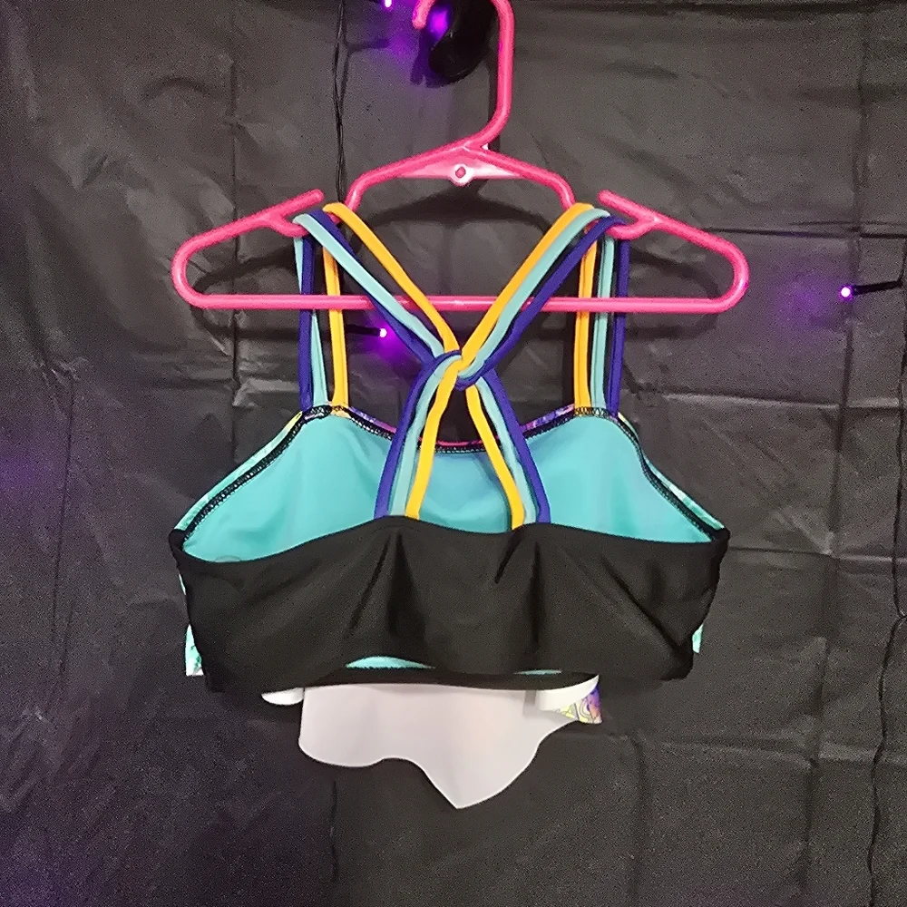guc 2 piece swim suite sz L